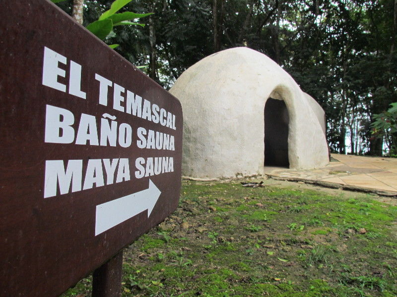 Отель Camino Real Tikal‎ Эль-Ремате Экстерьер фото