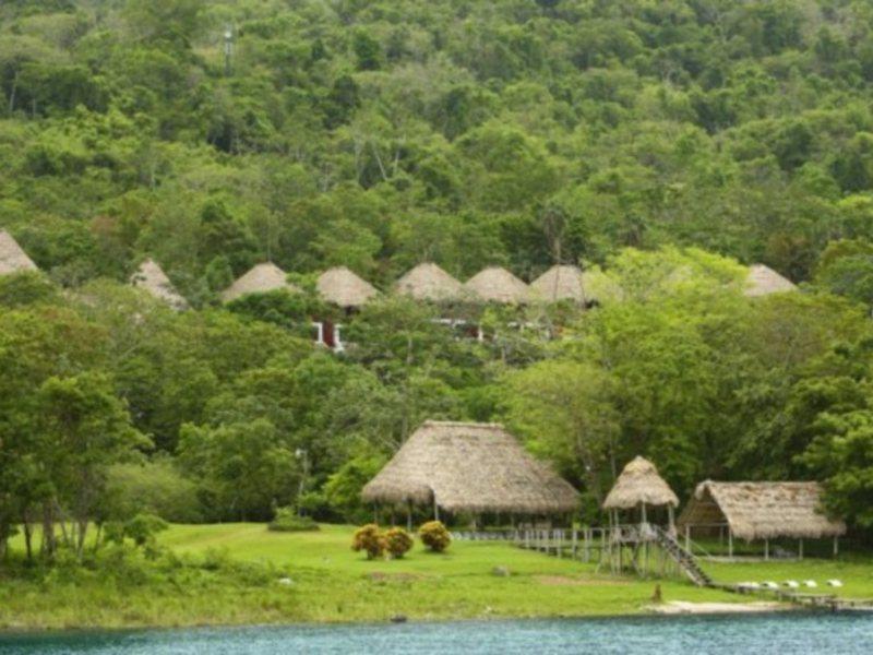 Отель Camino Real Tikal‎ Эль-Ремате Экстерьер фото